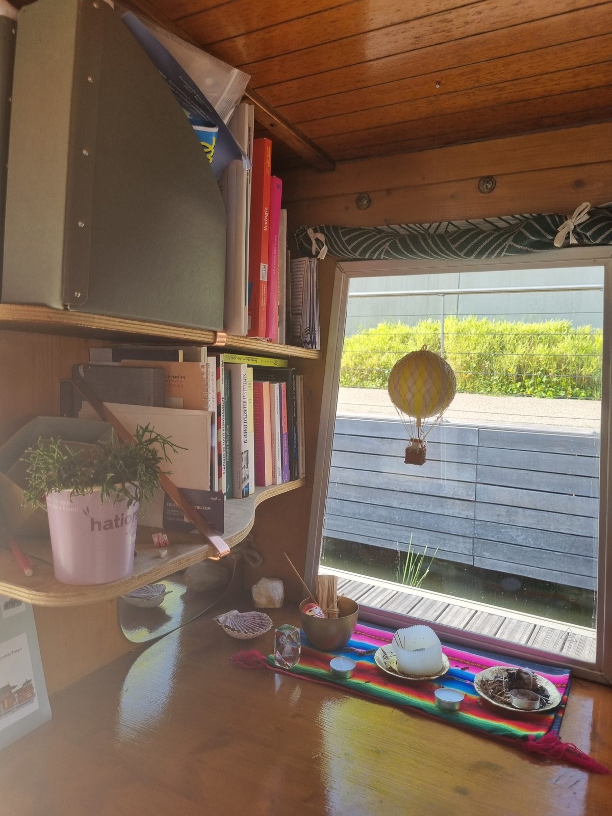 Bureau et rangements